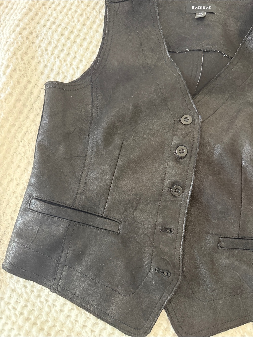 Evereve Black Button-Front Vest - Picture 3 of 5